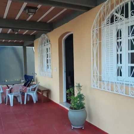 Casa 5 Quartos, Ampla, A 100 Metros Da Praia. Amigos E Familia Sao Bem Vindos A Essa Casa. Venha Viver Momentos Inesqueciveis Aqui. Guarapari Luaran gambar