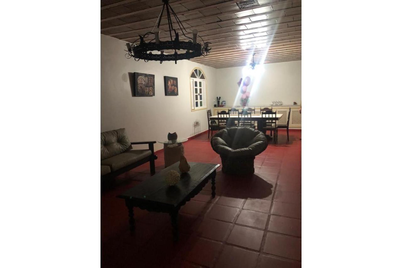 Casa 5 Quartos, Ampla, A 100 Metros Da Praia. Amigos E Familia Sao Bem Vindos A Essa Casa. Venha Viver Momentos Inesqueciveis Aqui. Guarapari Luaran gambar