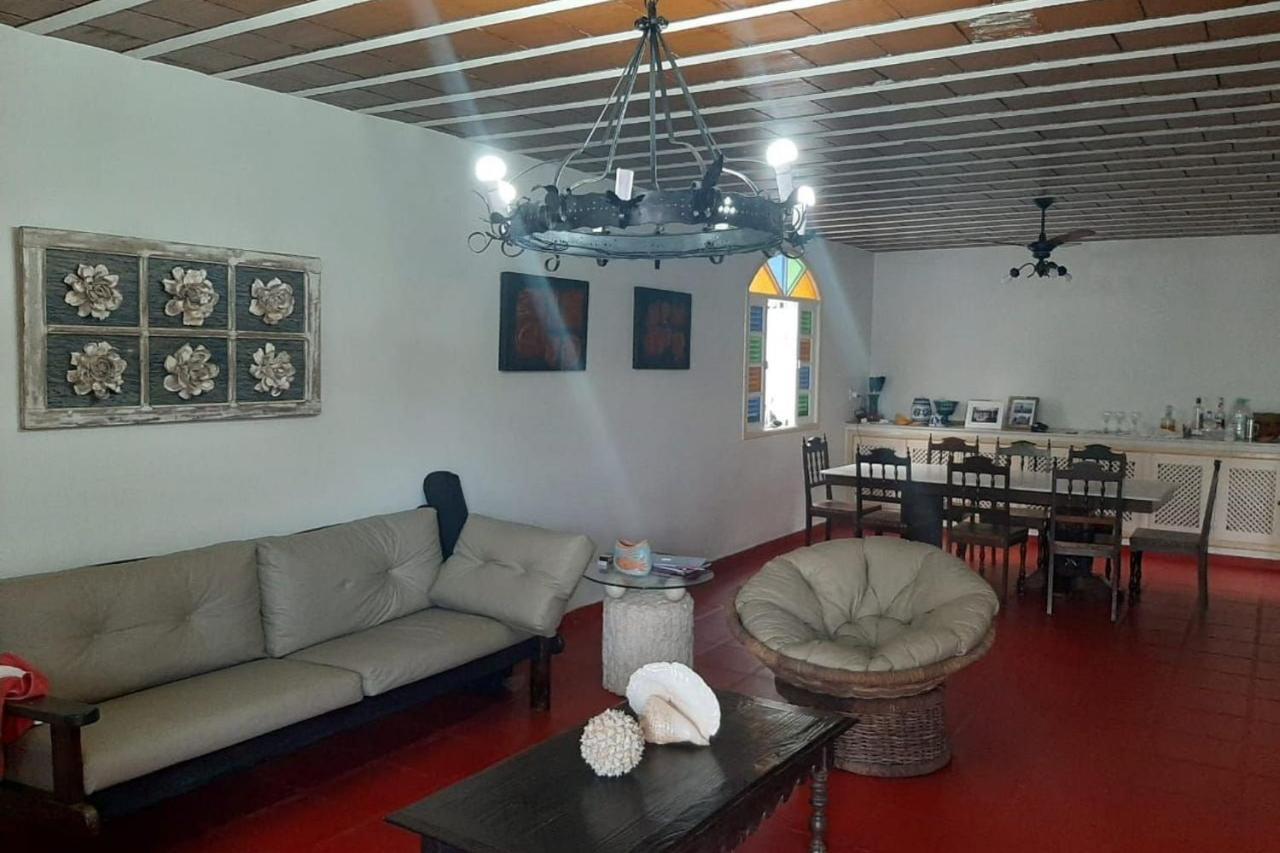 Casa 5 Quartos, Ampla, A 100 Metros Da Praia. Amigos E Familia Sao Bem Vindos A Essa Casa. Venha Viver Momentos Inesqueciveis Aqui. Guarapari Luaran gambar